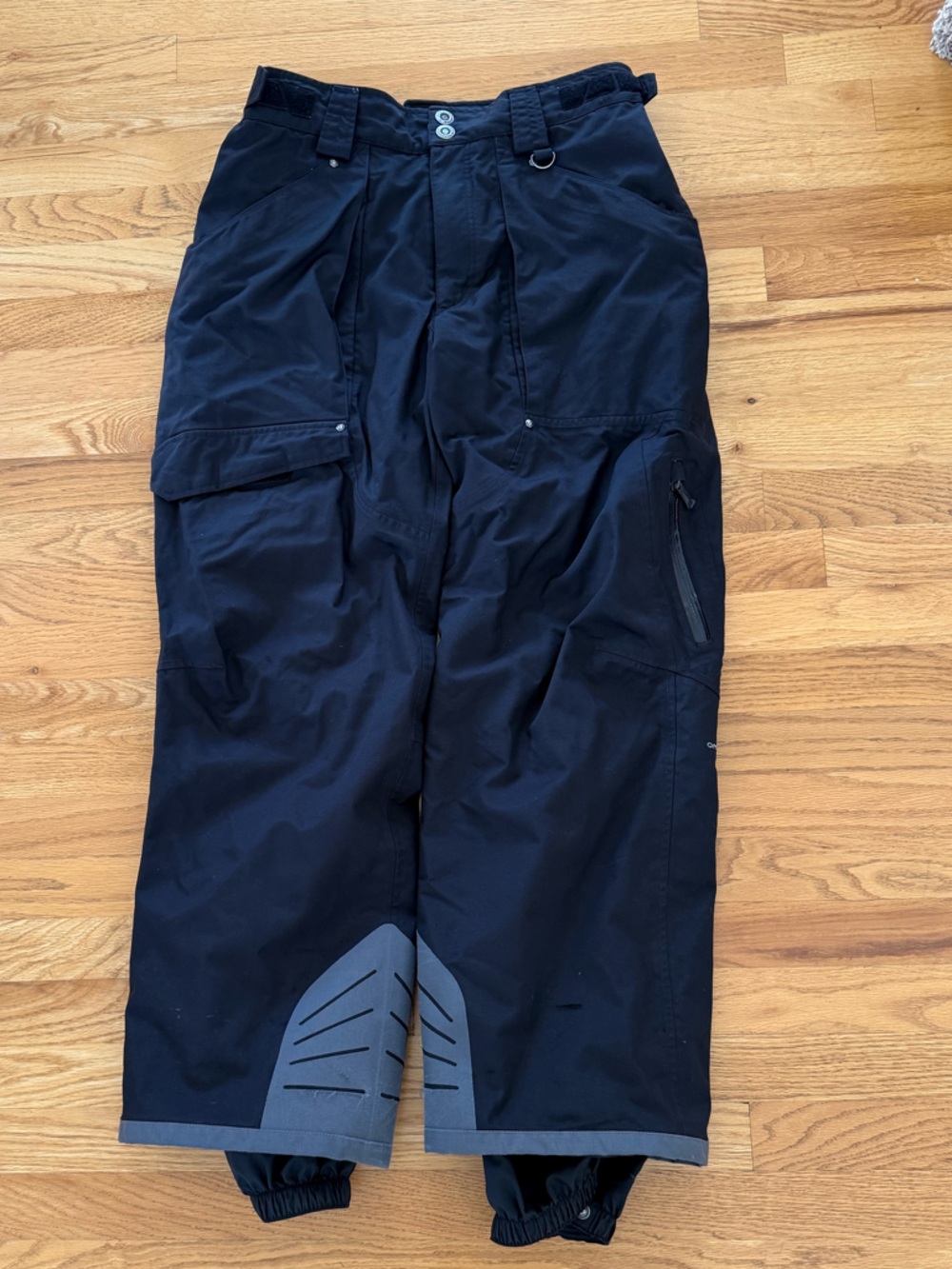 Columbia Black Men's Cargo Snow Pants with Gray Reinforced Cuffs